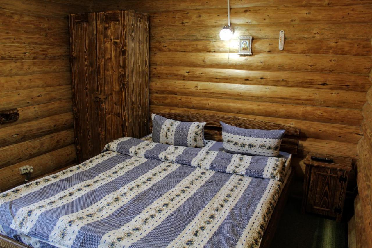 "Лісова Ягода" Yablunytsya Bagian luar foto